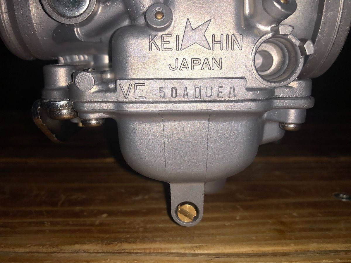 CBX400F キャブレター — ケーヒン製ボディの刻印