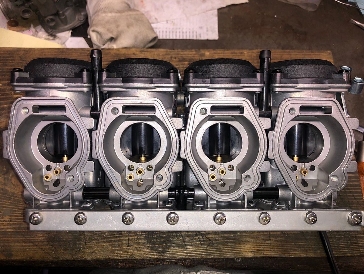 ZXR250 キャブレター — 再生後 — 上方から